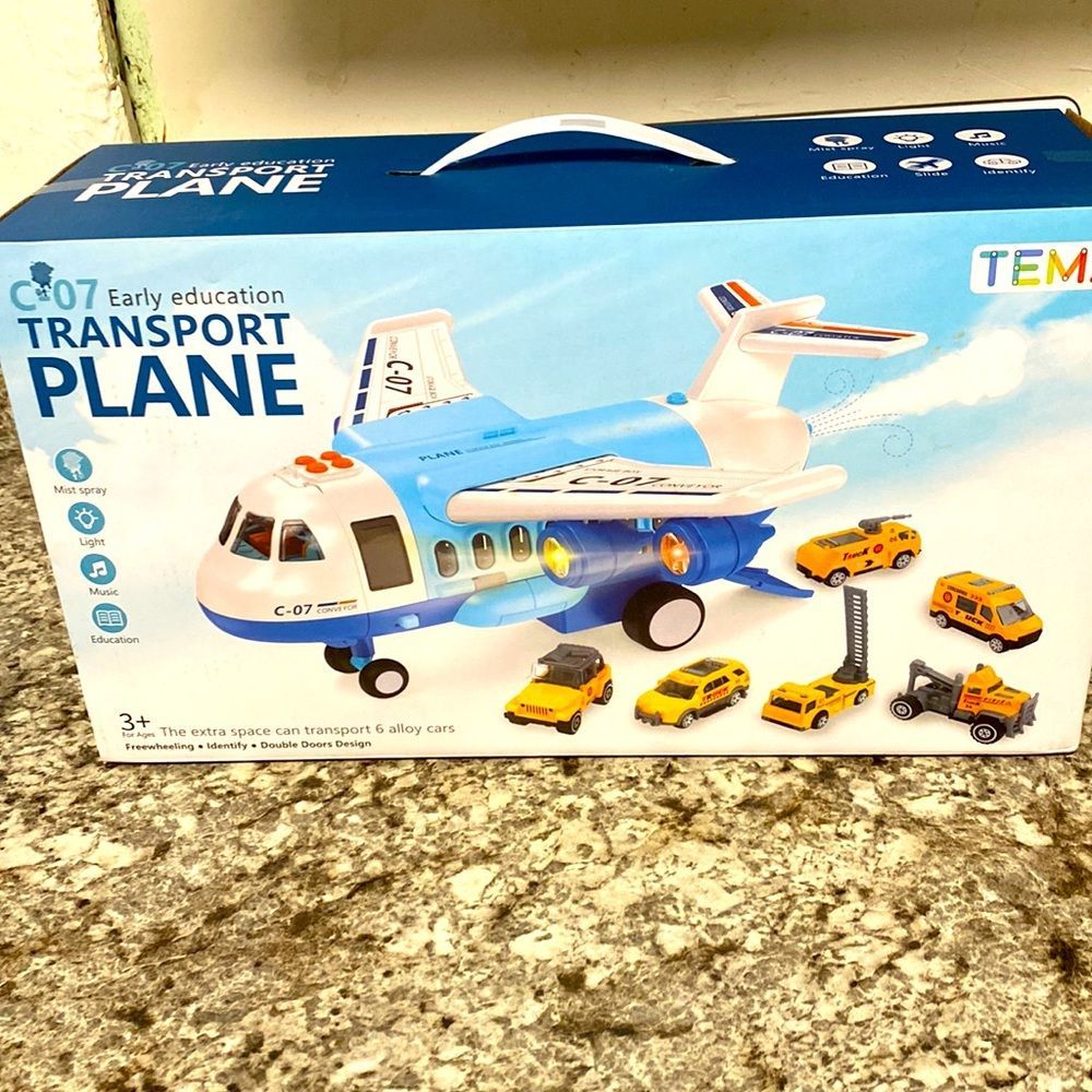 New Early education Transport Plane  by Temí